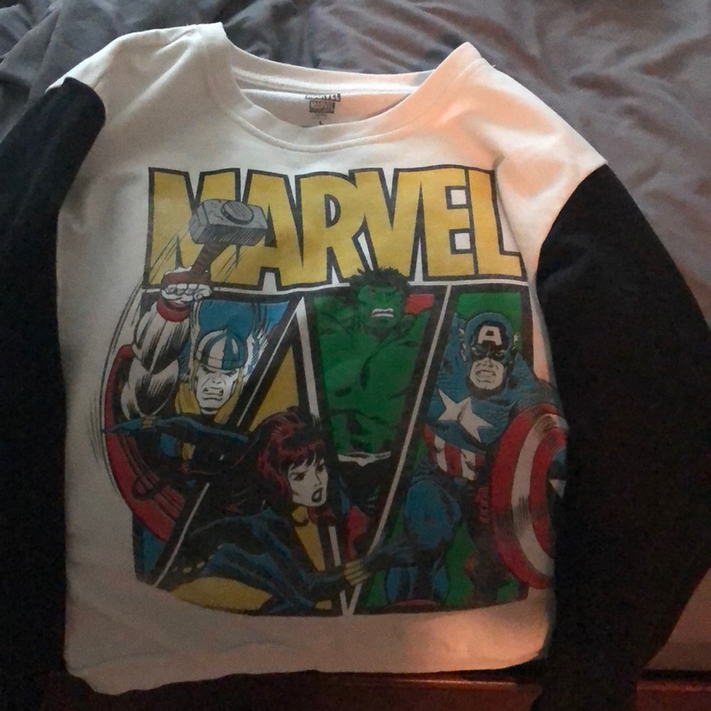 Sweatshirt